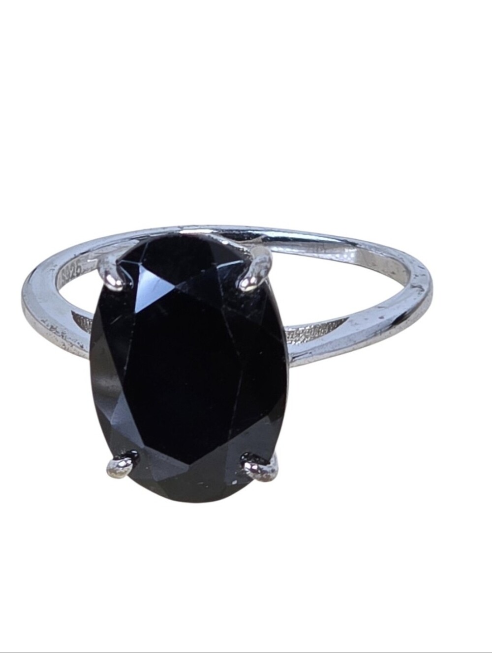 925 Sterling Silver Ring Sz 8 with Natural  Black Spinel 1.4x1cm Gemstone